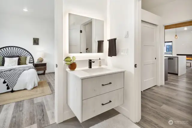 Guest bedroom has access to 3/4 bathroom