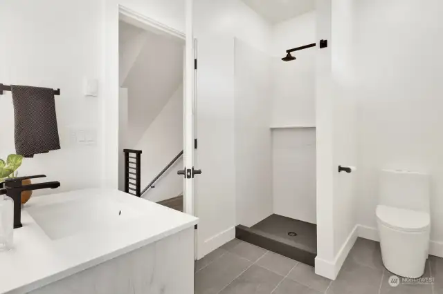 2nd floor guest bath