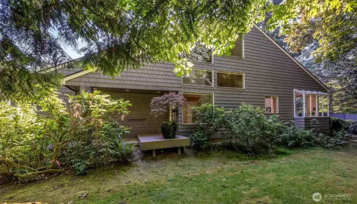 Not a condo and no shared walls, unique opportunity to own a single family home in the heart of Bellevue-best value west of 405!