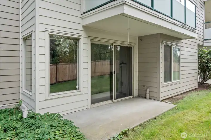 Ground floor end unit