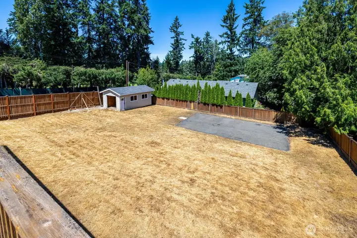 Massive fully fenced-in yard