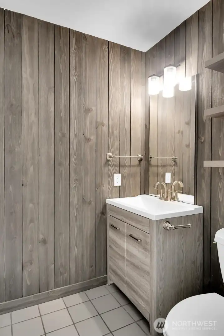 Convenient powder bath located on the main level.