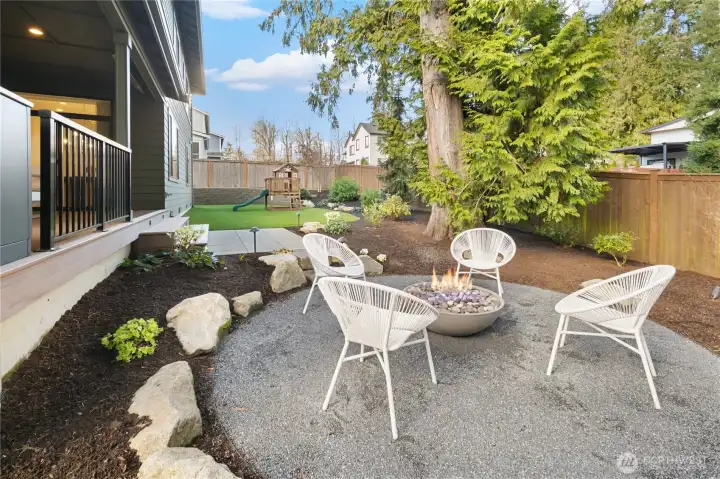 Story-telling firepit nook