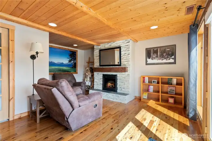 Lower Level Bonus room