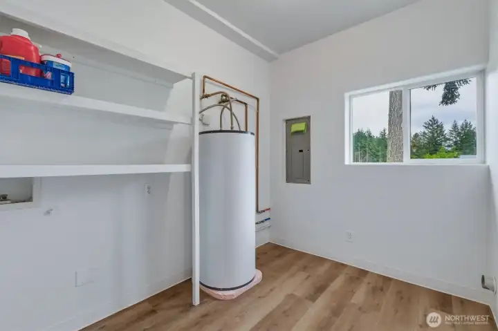 Utility Laundry Room