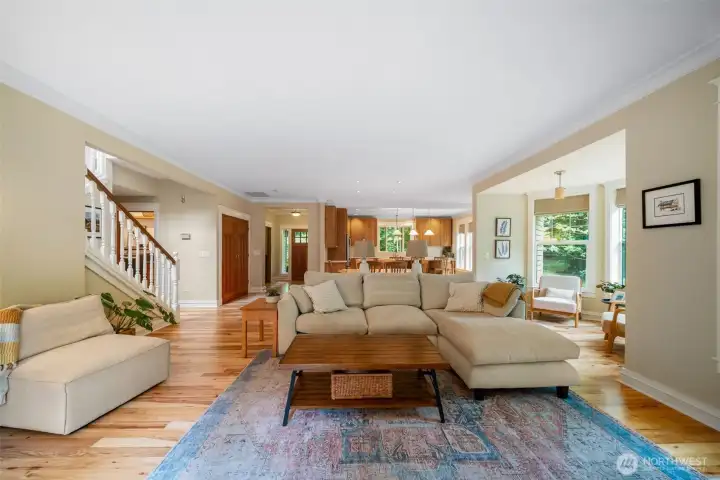 Wonderfully open floor plan Wonderfully open floor plan