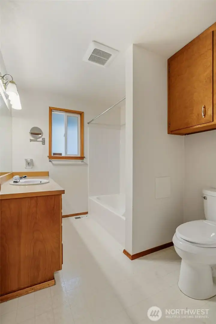 Main Bathroom