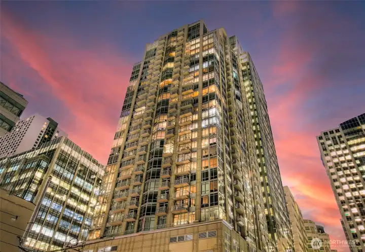 welcome to The Cosmopolitan- SLU premier location steel and concrete high rise - epi center of Seattle