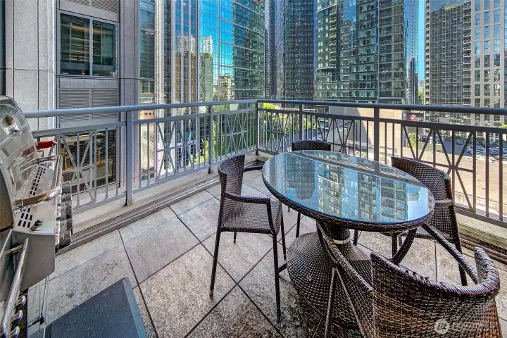 bbq area roof deck