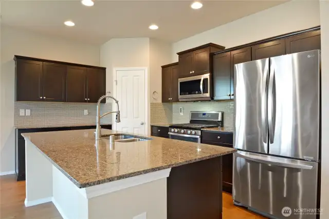 Cooks Kitchen, Upgrades Stainless Appliances