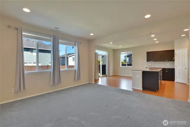 Natural Light, Spacious, Comfort