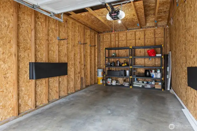 Shelves Stay