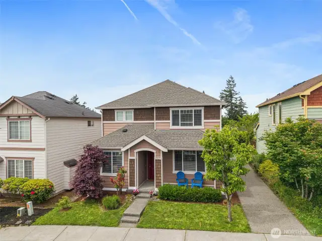 A/C awaits you with a low-maintenance yard!