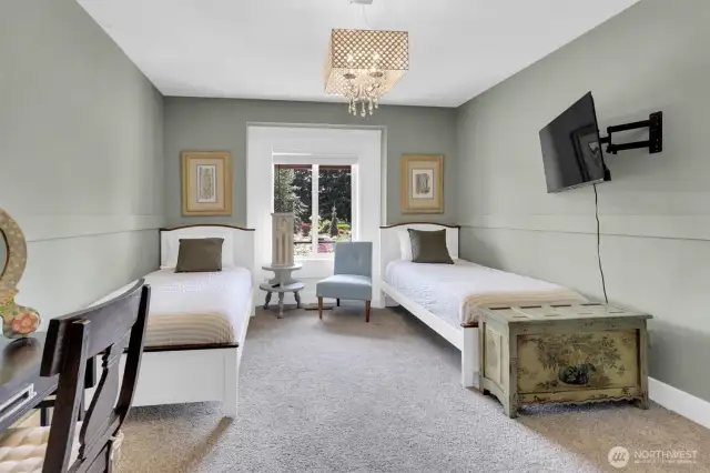 gBuest bedroom 2