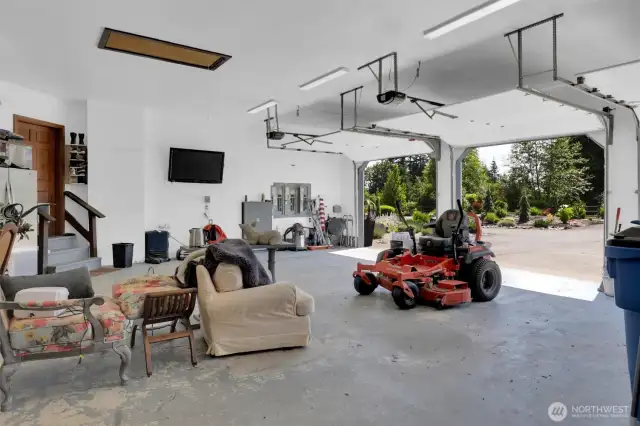 oversize 3 car garage