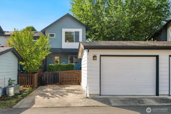 Spacious Garage with plenty of space for parking & storage!