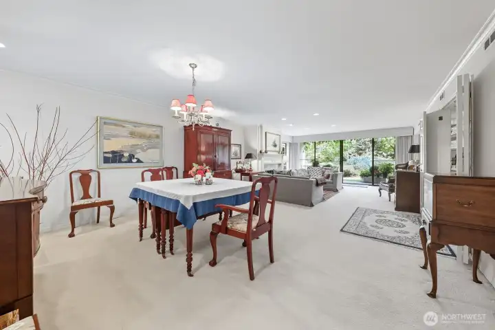 Large dining & living room off the kitchen.