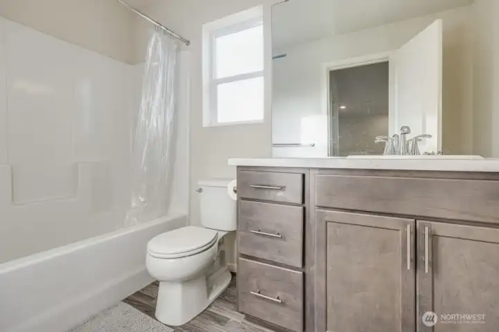 Full bath on upper level