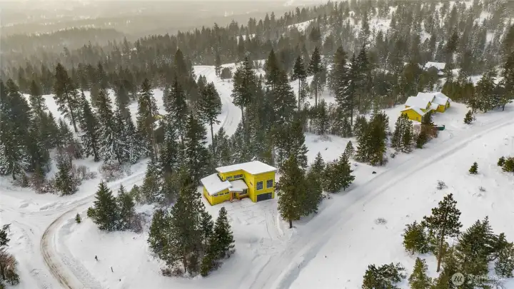 Photos, plans and elevations may be examples representing the community, community  amenities, homes or artist’s renderings that may not accurately represent the actual  condition of a homesite or home as constructed, and may also contain options and  upgrades which are not included in the sale. Trailside Homes reserves the right to make  changes to floor plans, specifications, dimensions, design and elevations without prior  notice. Stated dimensions and square footage, if applicable, are estimated and should  not be used as representations of the home’s actual size.