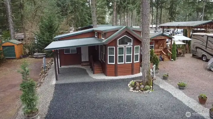 NEW GRAVEL THROUGHOUT THE LOT