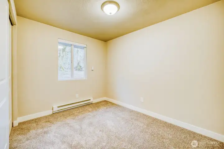 2nd bedroom.