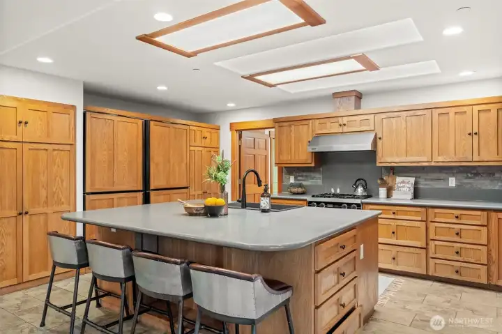 Spacious kitchen with Viking appliances and island seating