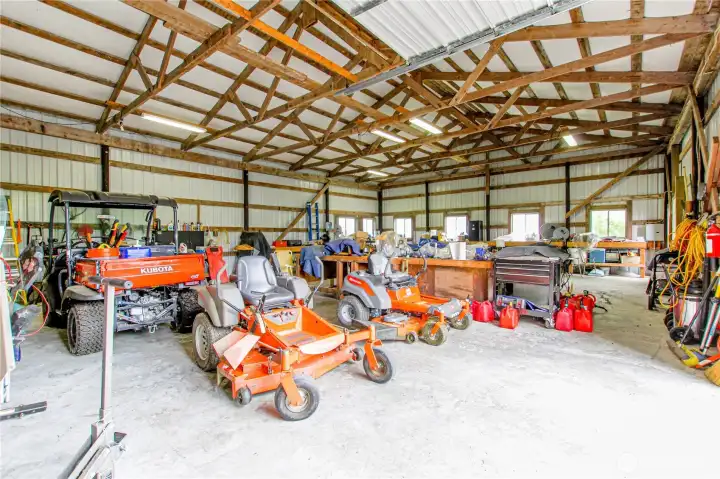 Inside 38x50 large shop with separate driveway