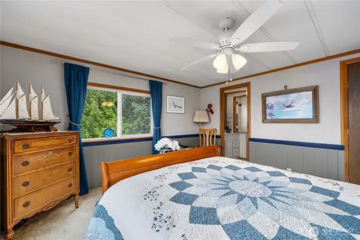 Second bedroom