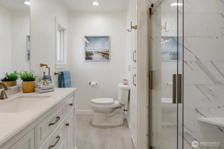 2nd Ensuite with polished 3/4 bath, heated tile floors