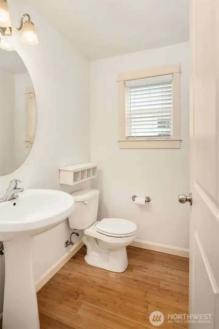 Powder room.