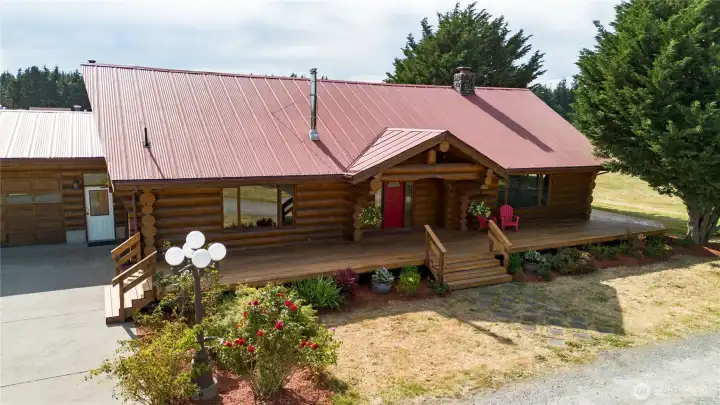 Welcome to this little slice of PNW paradise