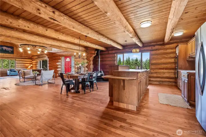 This large space makes gathering with friends a breeze