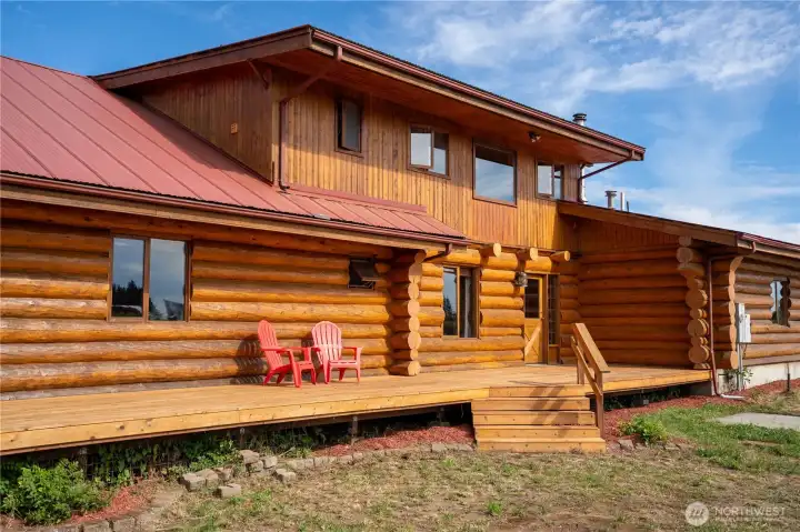 A large deck off the back is the perfect place for your BBQ and the large deck is made for sitting and watching the sunsets