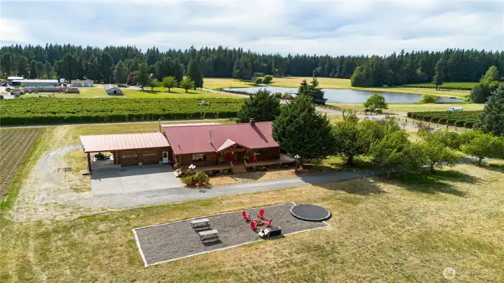 Set in a fantastic county location, this nearly 4 acre estate is ready for you to make it your next home!