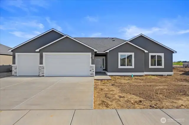 New Construction Home – Images for Reference Only    The photos provided are of a previously built home and may include upgrades or features that are not standard. Actual finishes, features, and layout may vary. Square footage is approximate and varies with each plan. Please refer to the Palos Verdes Standards sheet for a list of included features and consult your agent to verify all details.