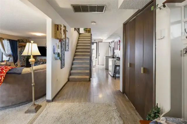Entry leading up to Primary and Office