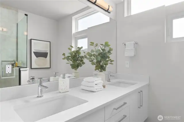 Photos are of a similar staged model home and are for illustrative purposes only.