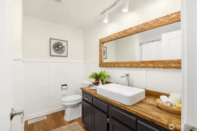 2nd main floor bath