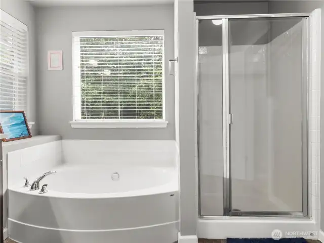 soaking tub