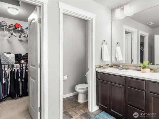 double vanity and walk in closet