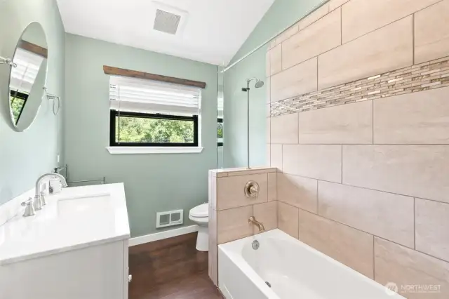 2nd Bathroom
