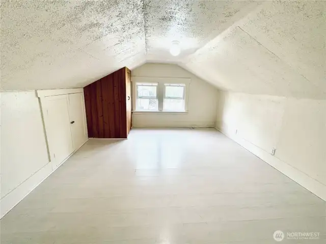 Upper bedroom 1.