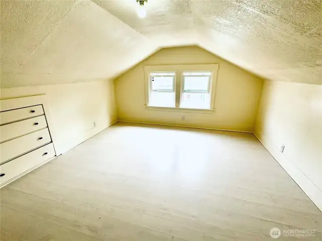 Upper bedroom 2.