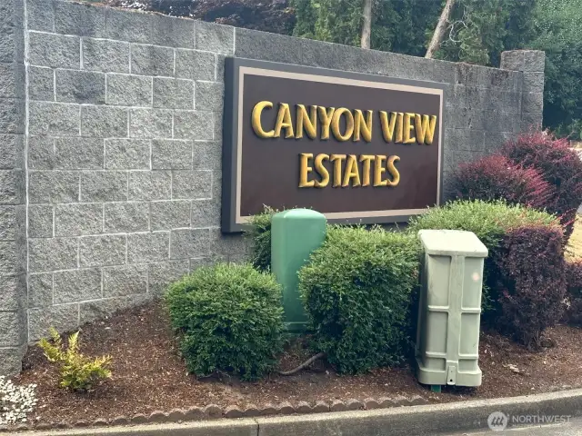 Make this 55+ community your next home!