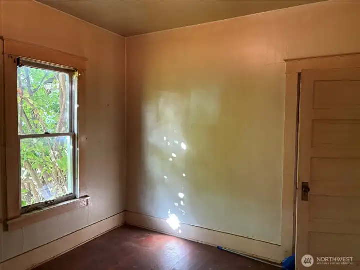 225 - Bedroom