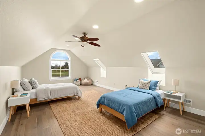 Non-conforming bedroom/flex space (virtually staged)