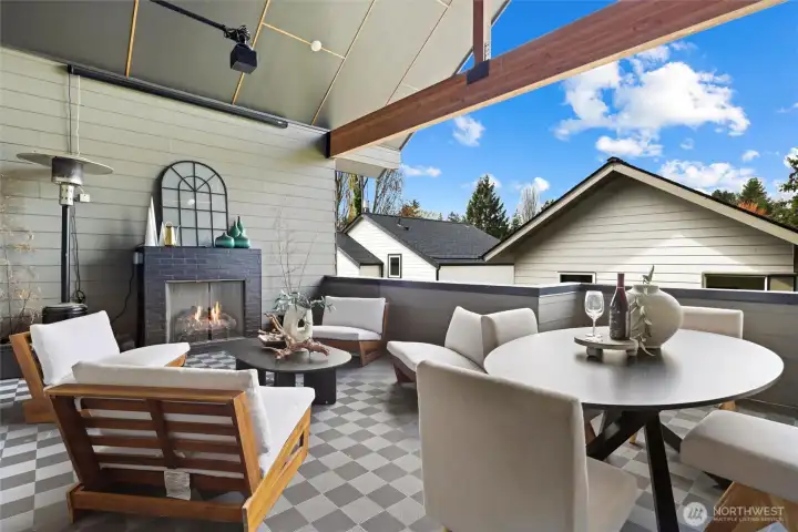 Huge covered deck with movie projector