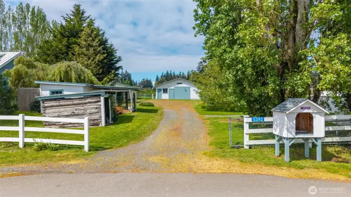 Welcome to 5392 Shore Meadow Rd!