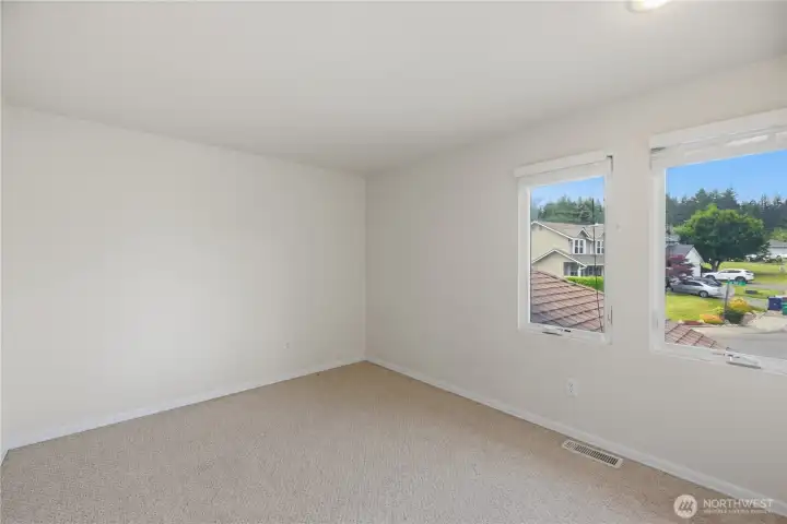 Guest bedroom