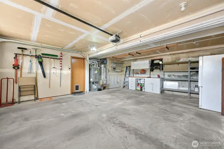 2 car garage. Furnace and heat pump were serviced in June. 2 car garage. Furnace and heat pump were serviced in June.